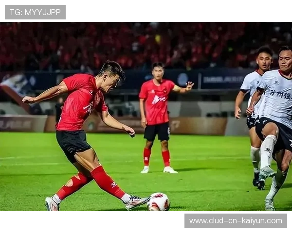 冠军争夺：联赛末轮悬念持续，三队仍有夺冠希望，冠军联赛2021