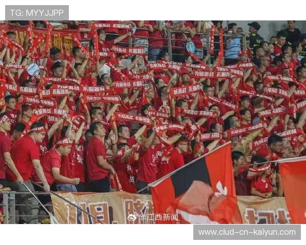 四万多人现场见证赣州队获得2025年“赣超”冠军